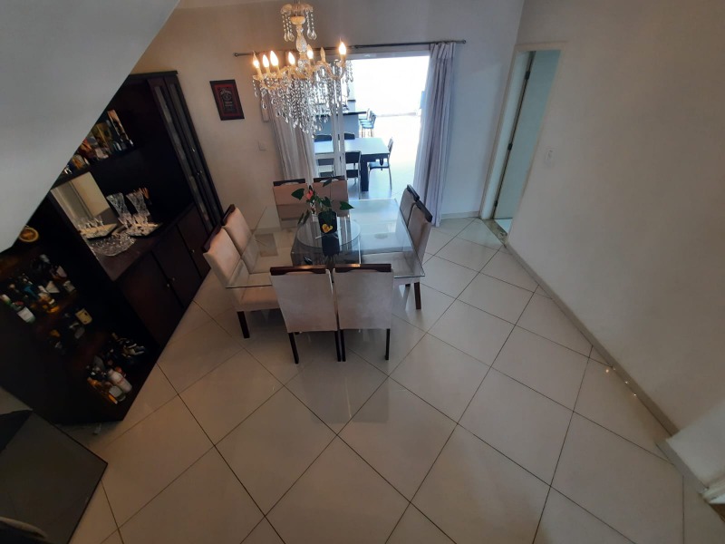 Casa à venda com 3 quartos, 250m² - Foto 11