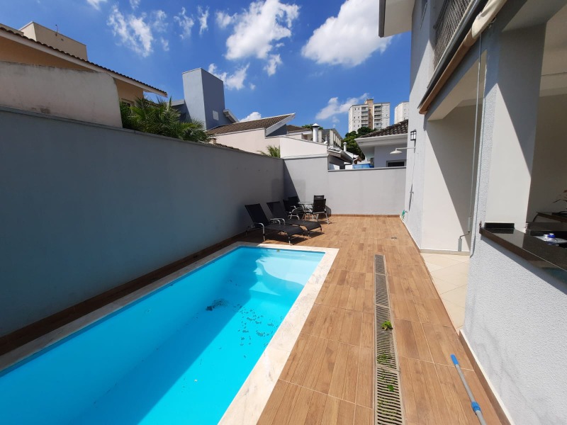 Casa à venda com 3 quartos, 250m² - Foto 14