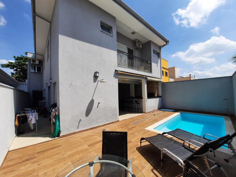 Casa à venda com 3 quartos, 250m² - Foto 50