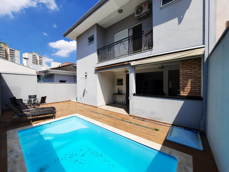 Casa à venda com 3 quartos, 250m² - Foto 8