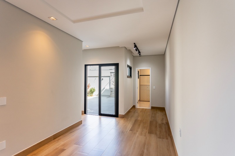 Casa à venda com 3 quartos, 308m² - Foto 12