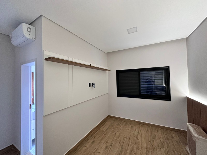 Casa à venda com 3 quartos, 300m² - Foto 11