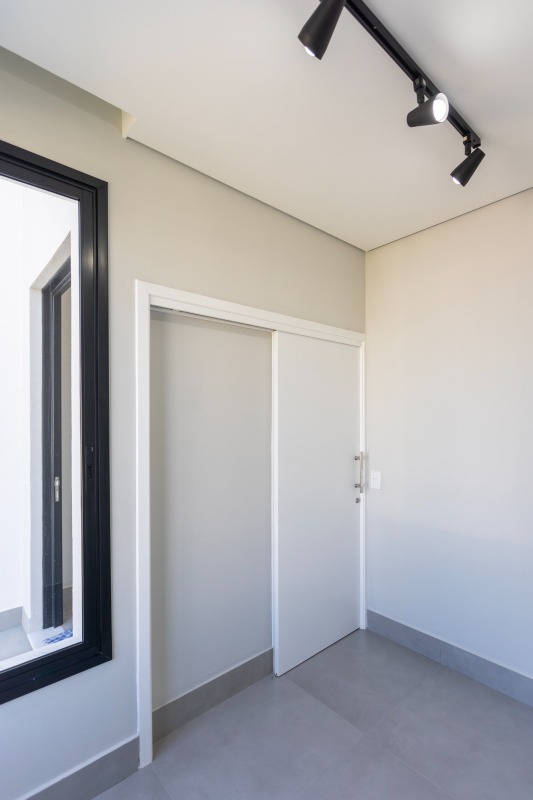 Casa à venda com 3 quartos, 308m² - Foto 17