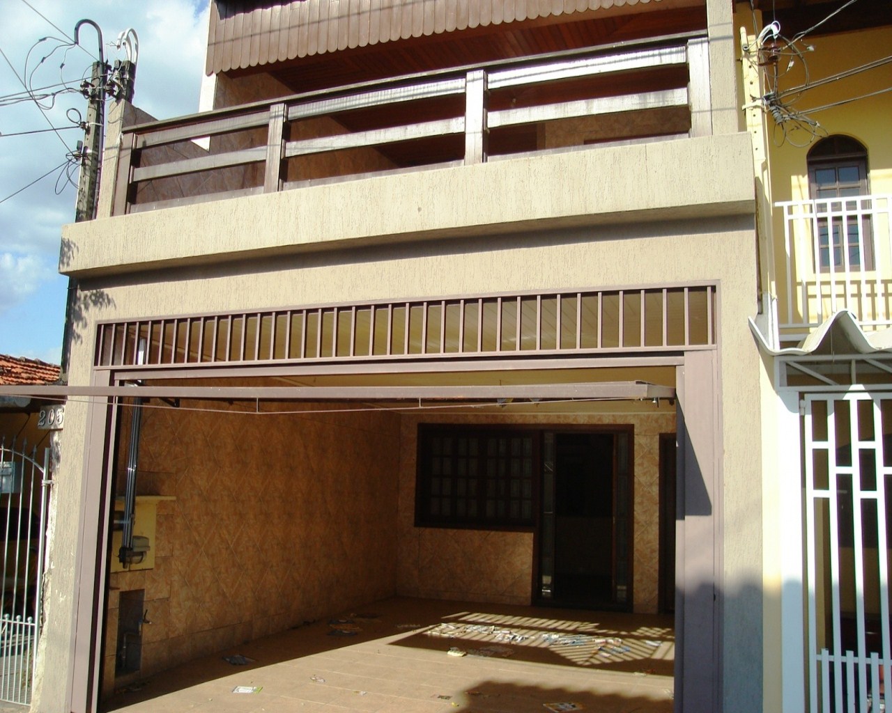 Casa à venda com 3 quartos, 180m² - Foto 1