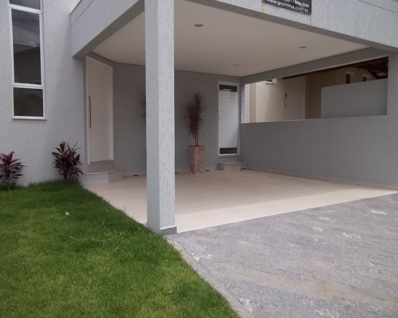 Casa à venda com 3 quartos, 150m² - Foto 1