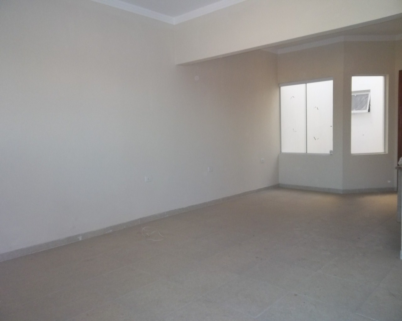 Casa à venda com 3 quartos, 160m² - Foto 1