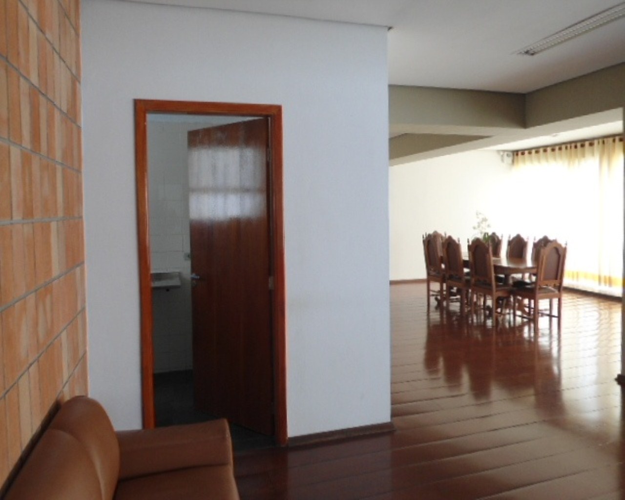 Apartamento à venda com 2 quartos, 84m² - Foto 4