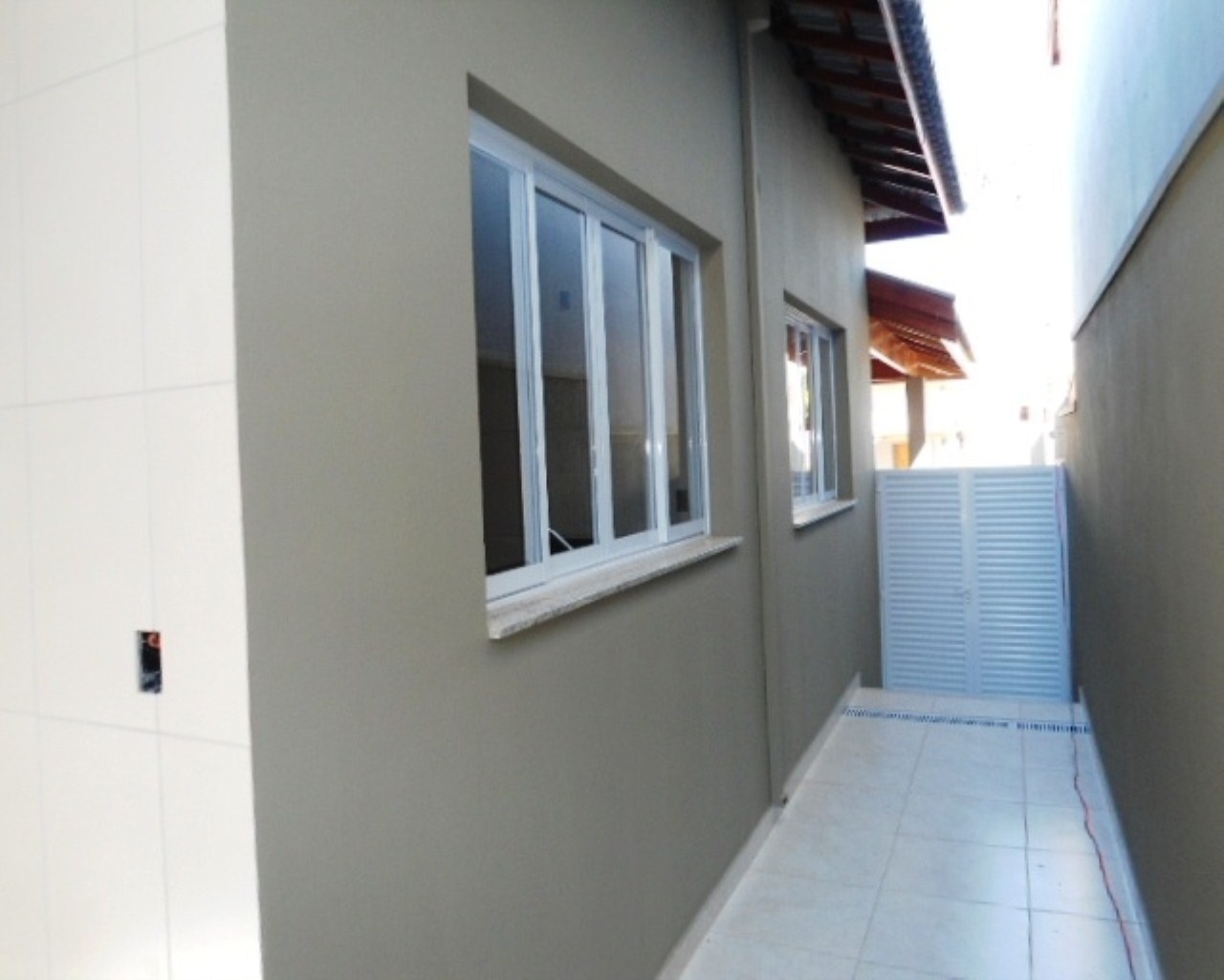 Casa à venda com 3 quartos, 196m² - Foto 4