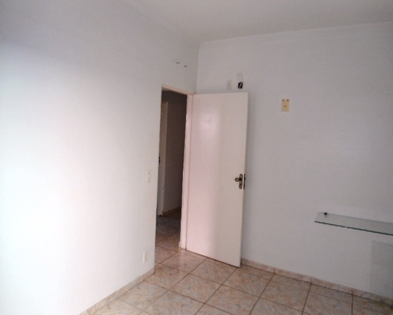 Casa à venda com 3 quartos, 128m² - Foto 11