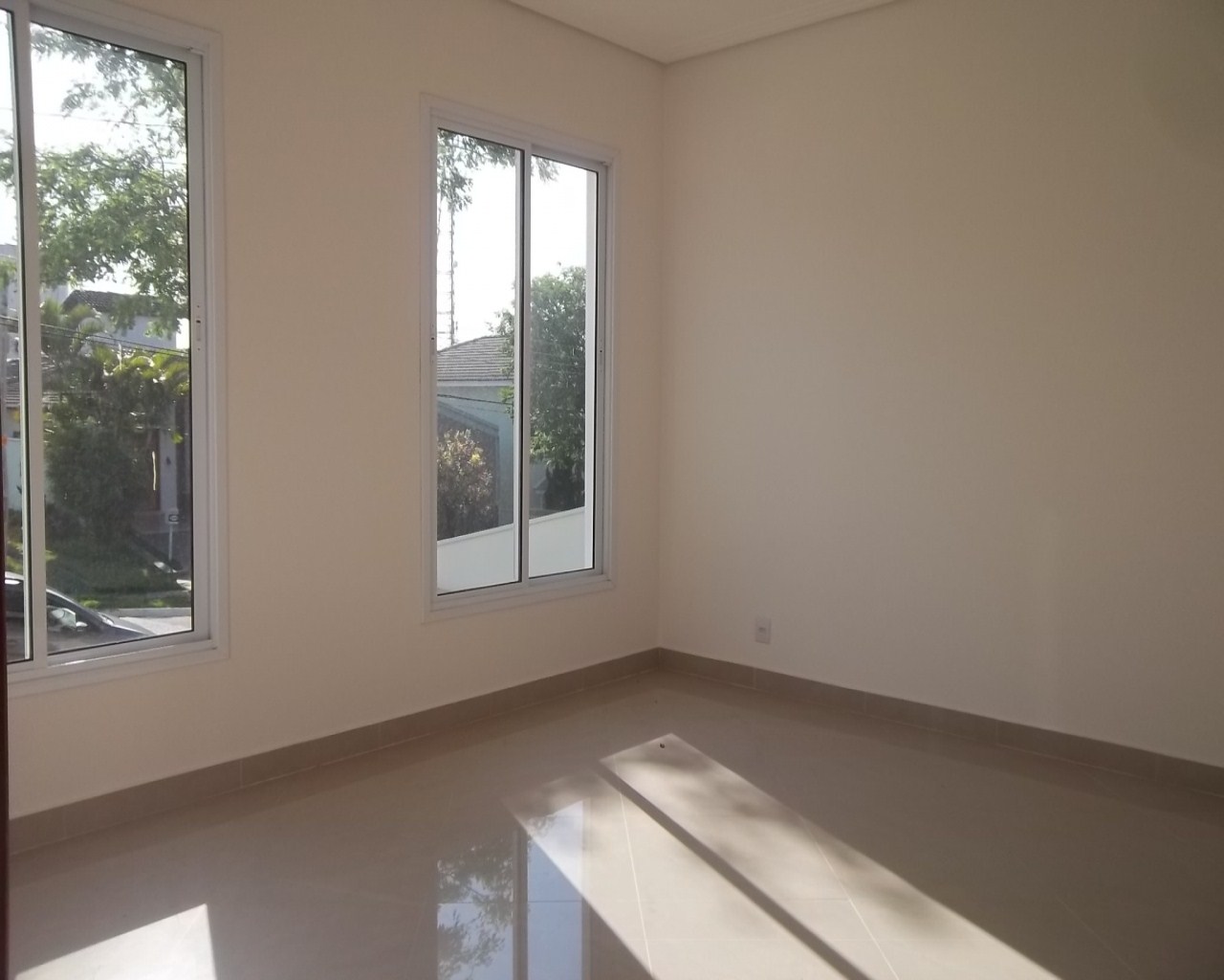 Casa à venda com 4 quartos, 318m² - Foto 15