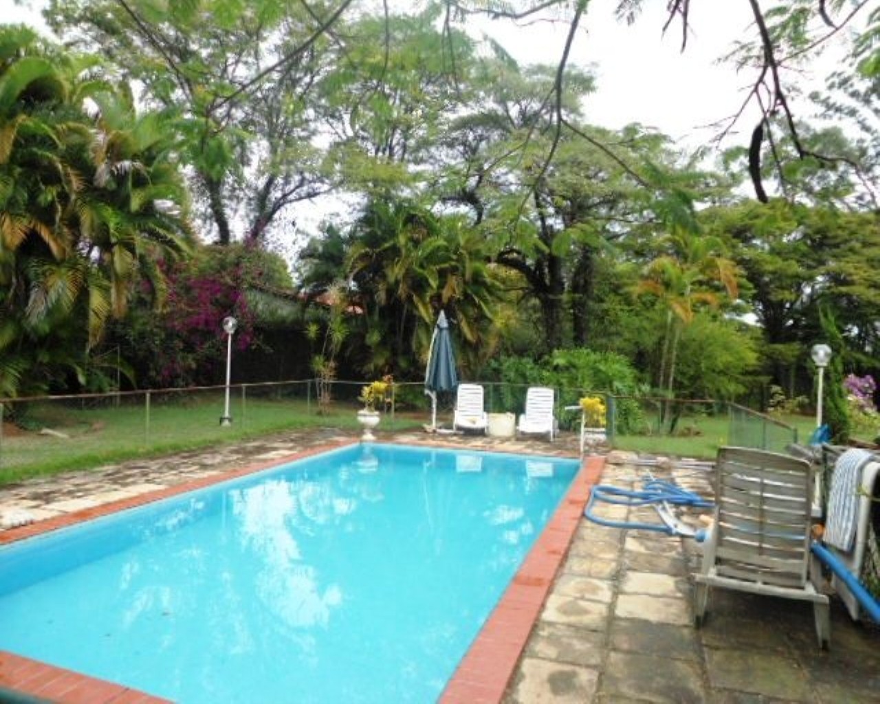 Fazenda à venda com 4 quartos, 847m² - Foto 1