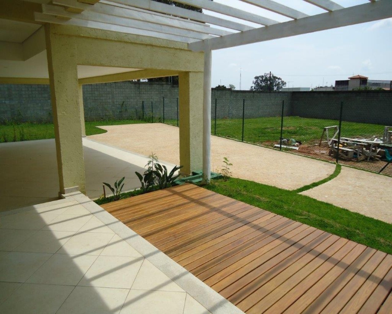 Casa à venda com 4 quartos, 330m² - Foto 11