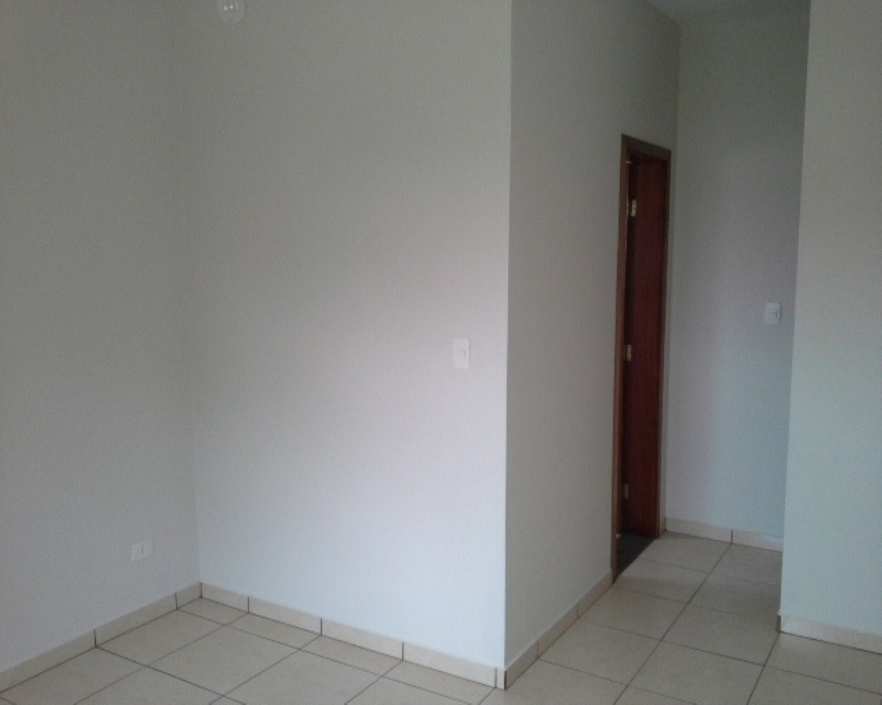 Casa à venda com 3 quartos, 180m² - Foto 2