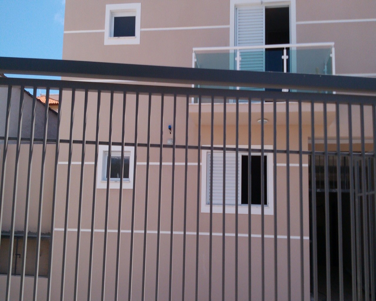 Apartamento à venda com 2 quartos, 74m² - Foto 2