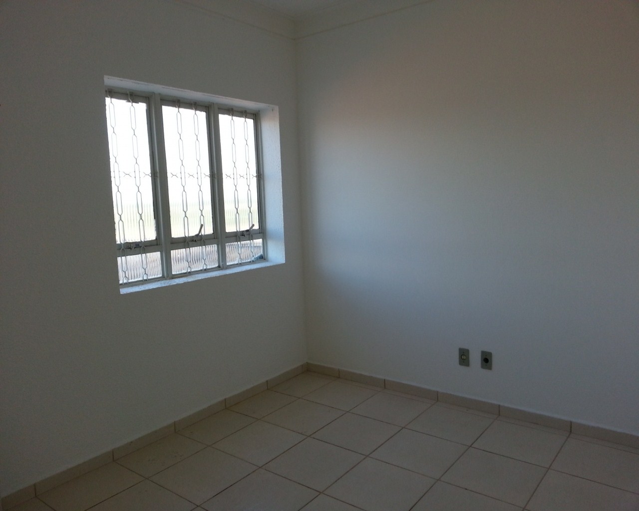 Casa à venda com 3 quartos, 190m² - Foto 3