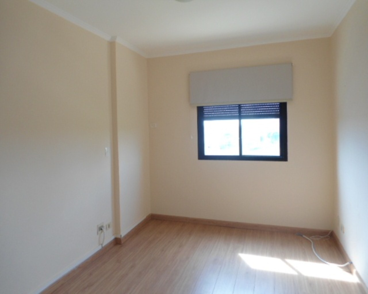 Casa à venda com 4 quartos, 280m² - Foto 1