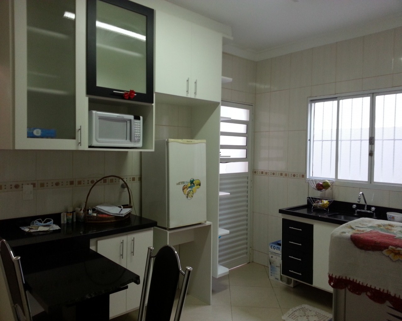 Casa à venda com 3 quartos, 90m² - Foto 1