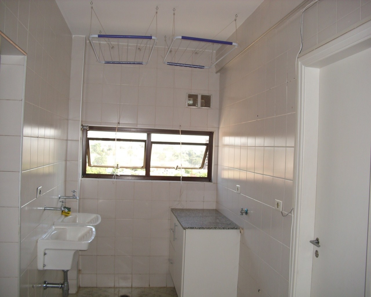 Apartamento à venda com 3 quartos, 192m² - Foto 7