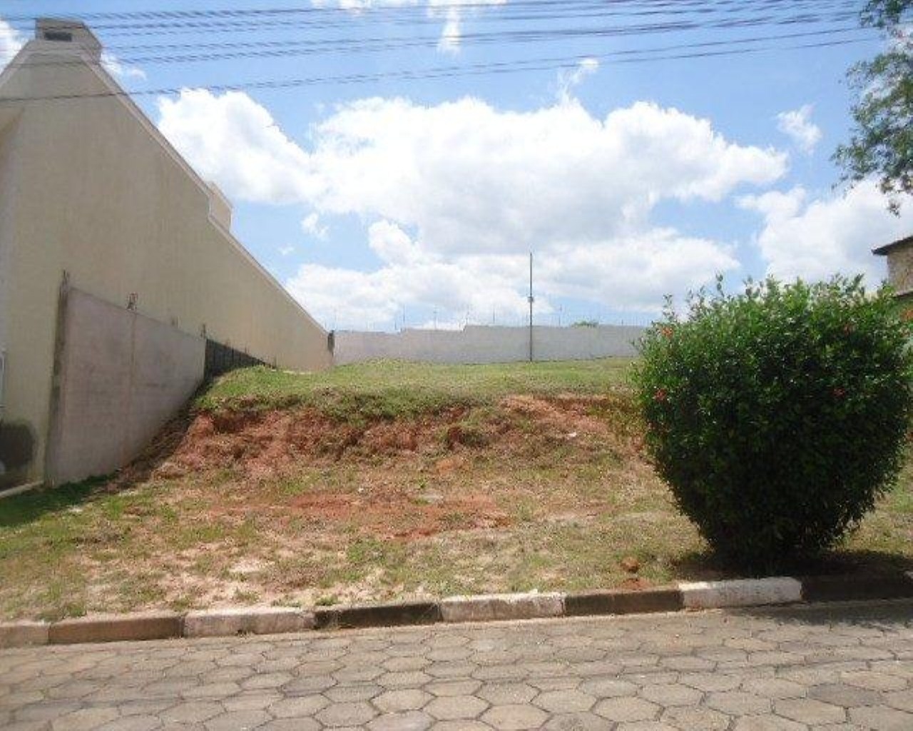 Terreno à venda - Foto 1