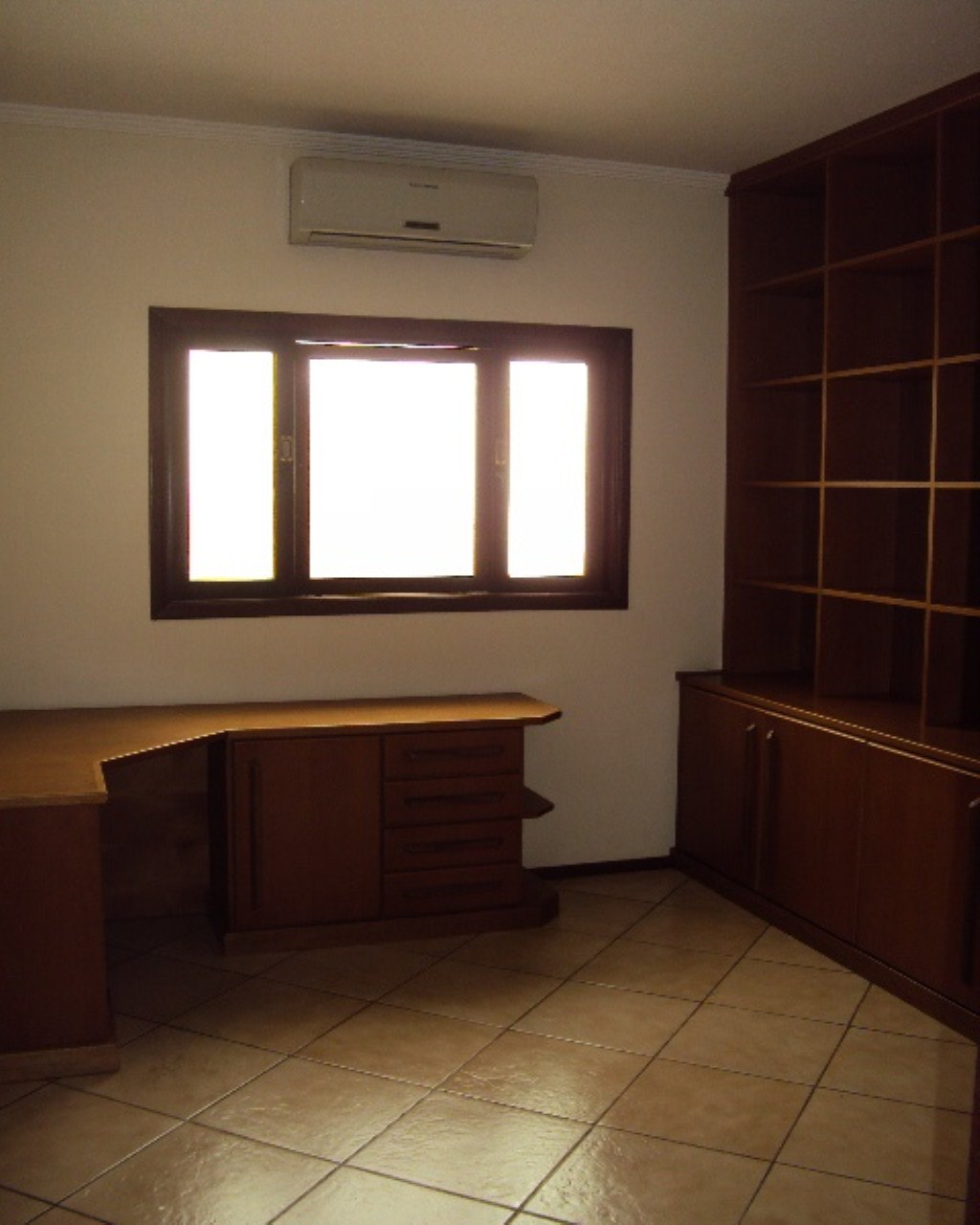 Casa à venda com 3 quartos, 240m² - Foto 11