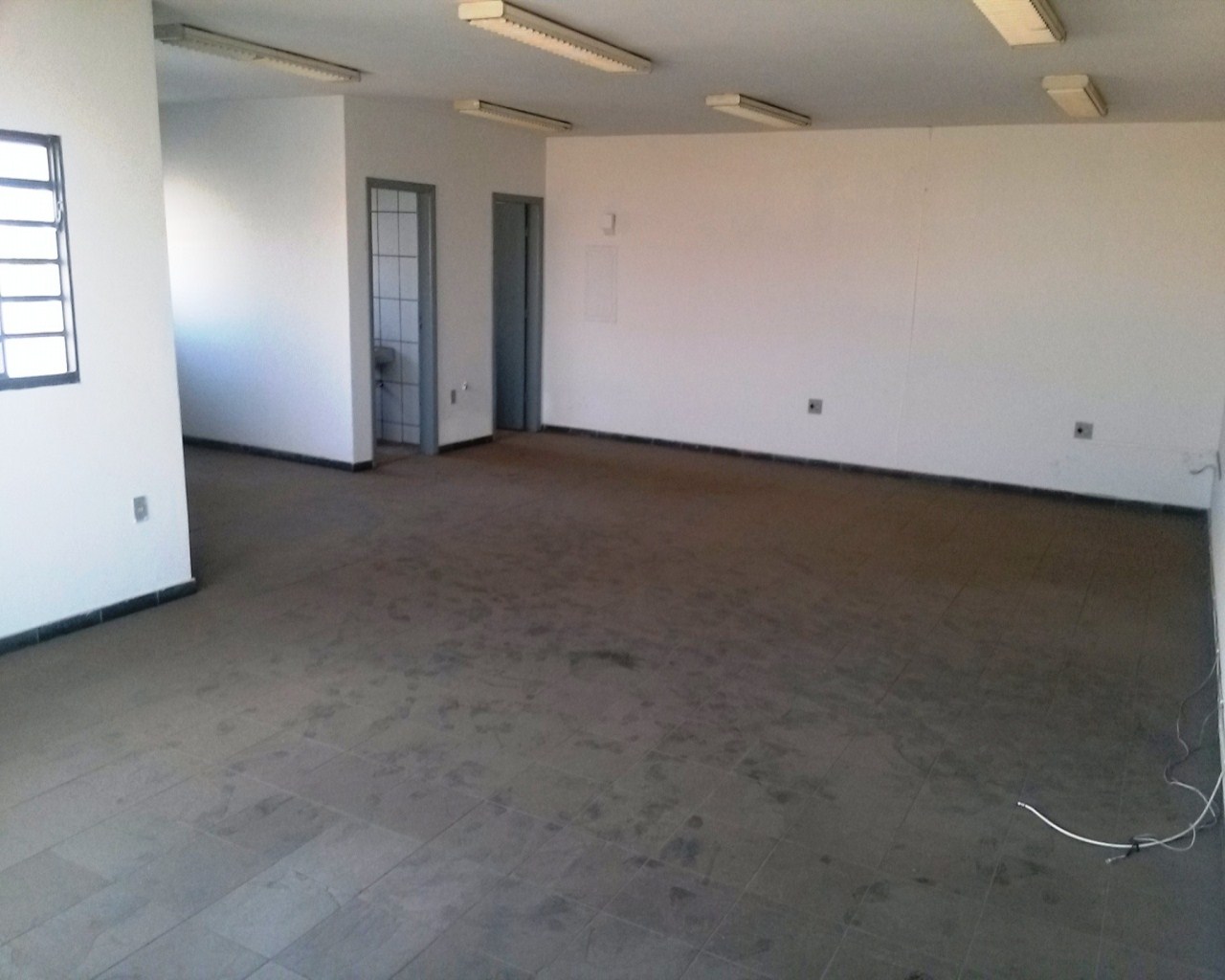 Depósito-Galpão-Armazém para alugar, 150m² - Foto 12