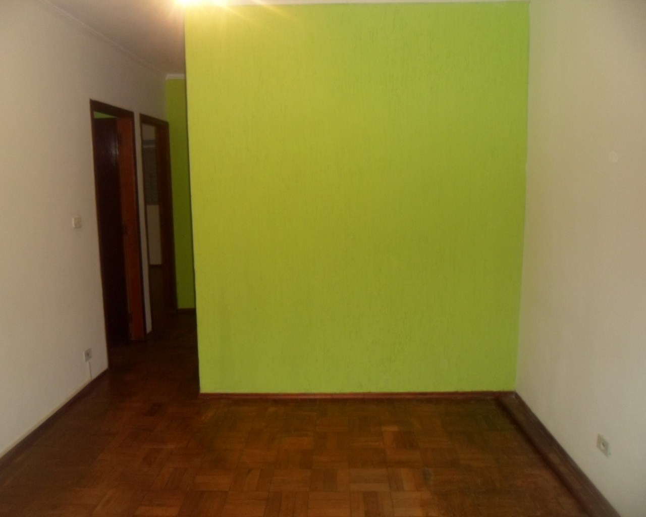 Casa à venda com 2 quartos, 120m² - Foto 2