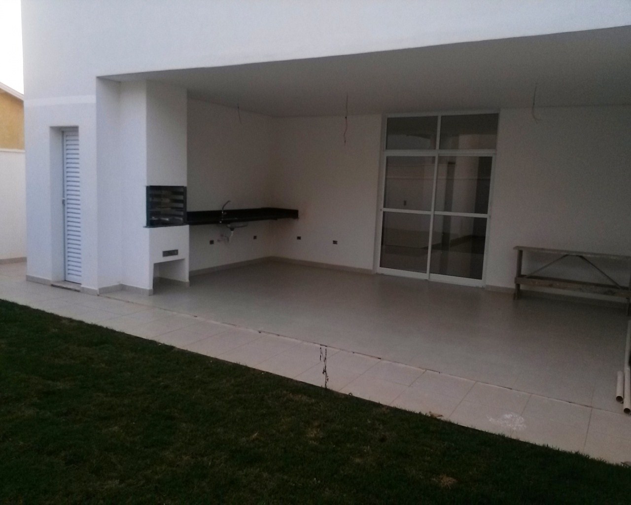 Casa à venda com 3 quartos, 217m² - Foto 4