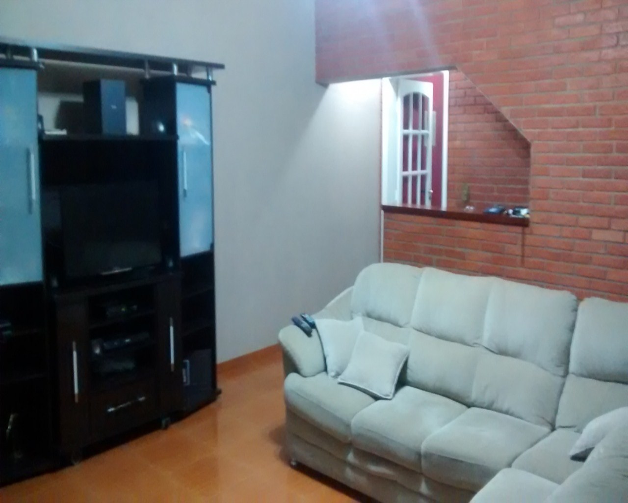 Casa à venda com 3 quartos, 120m² - Foto 1