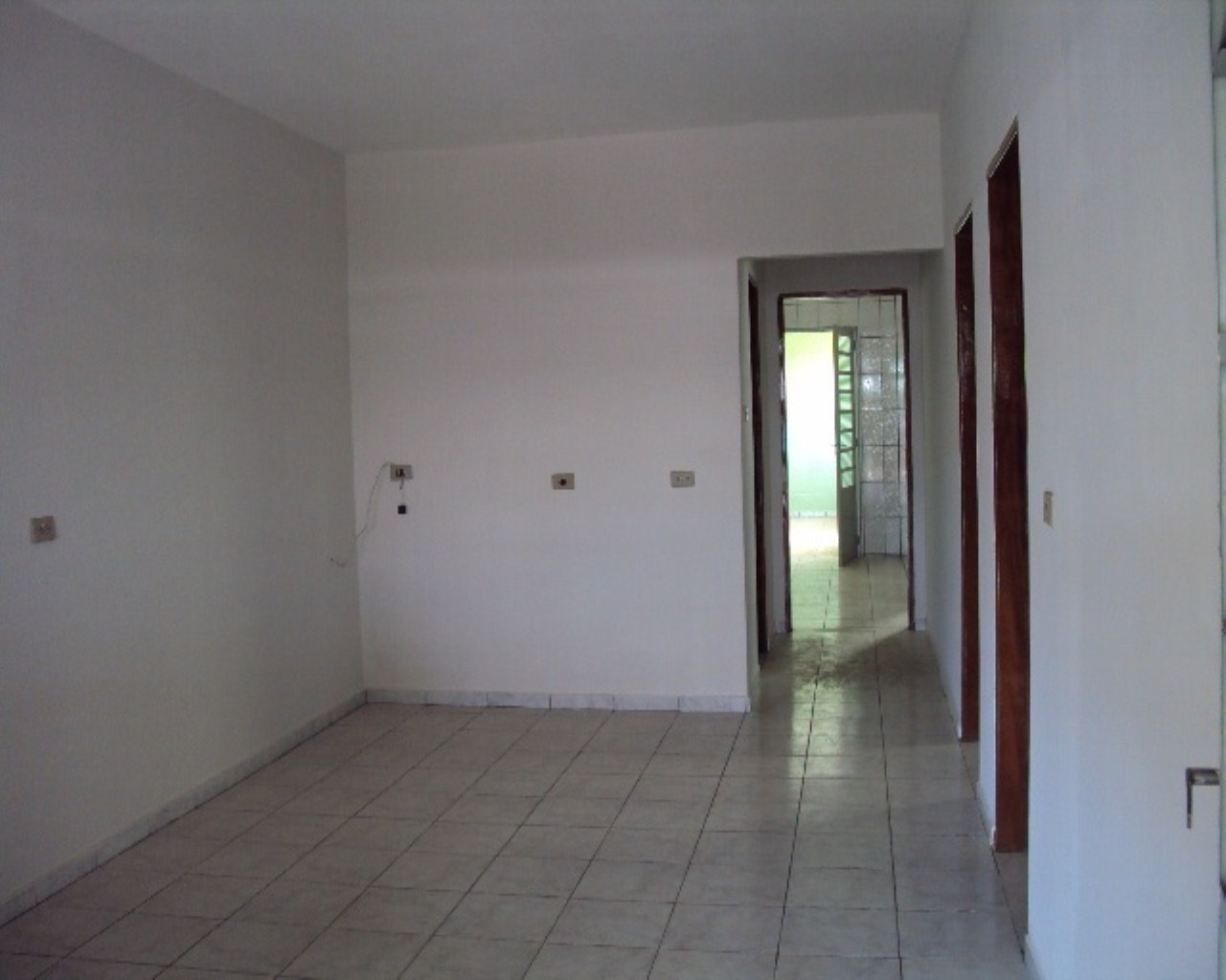 Casa à venda com 3 quartos, 120m² - Foto 2