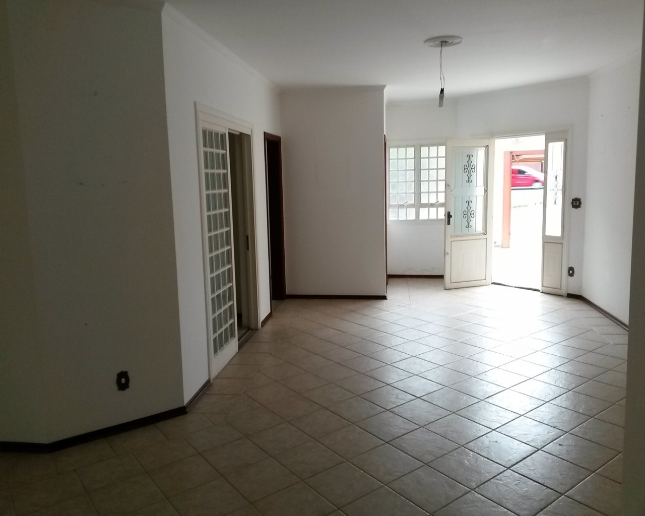 Casa à venda com 2 quartos, 300m² - Foto 6