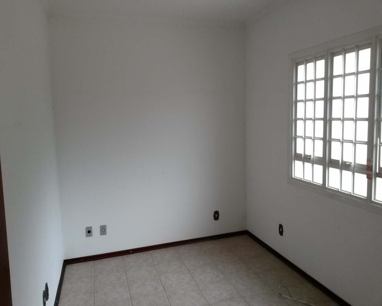 Casa à venda com 2 quartos, 300m² - Foto 7