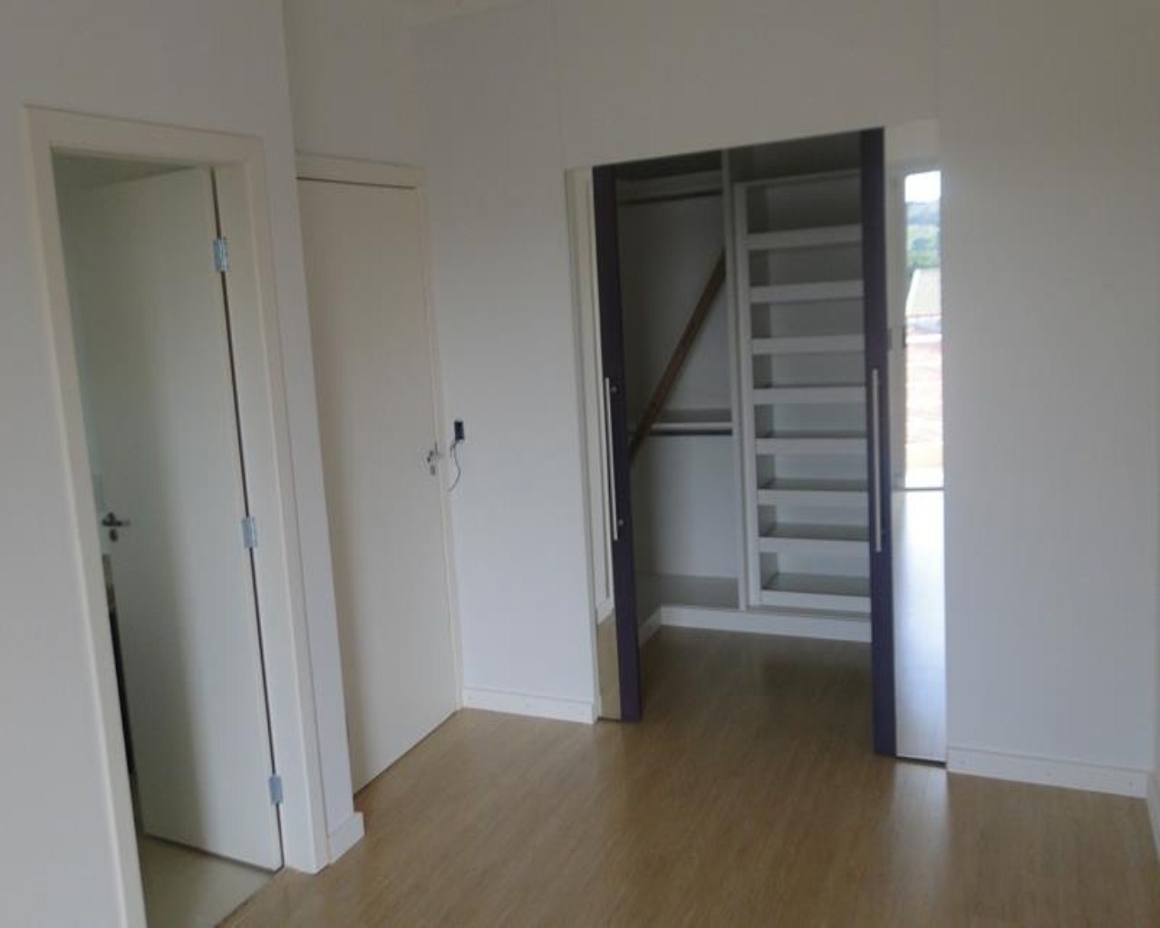 Casa à venda com 3 quartos, 163m² - Foto 2