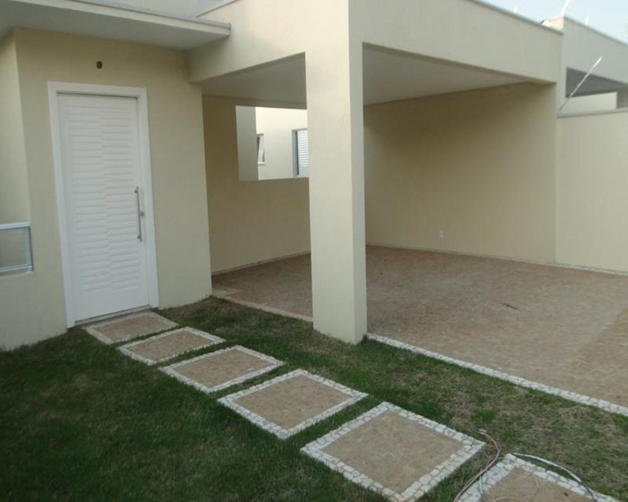 Casa à venda com 3 quartos, 163m² - Foto 3