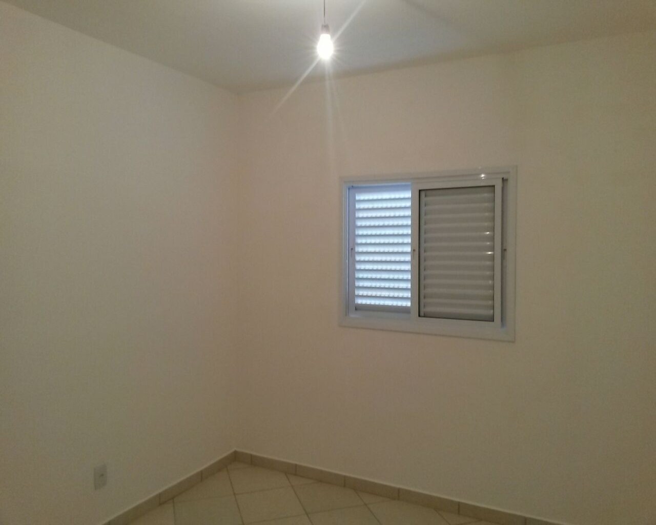 Casa à venda com 2 quartos, 61m² - Foto 8