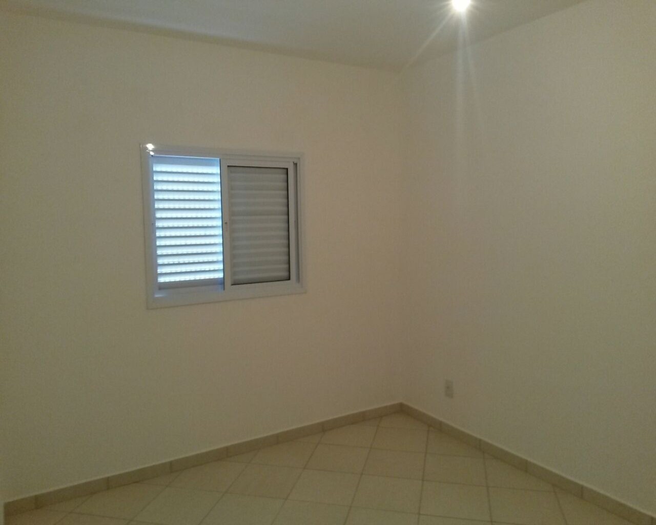 Casa à venda com 2 quartos, 61m² - Foto 10