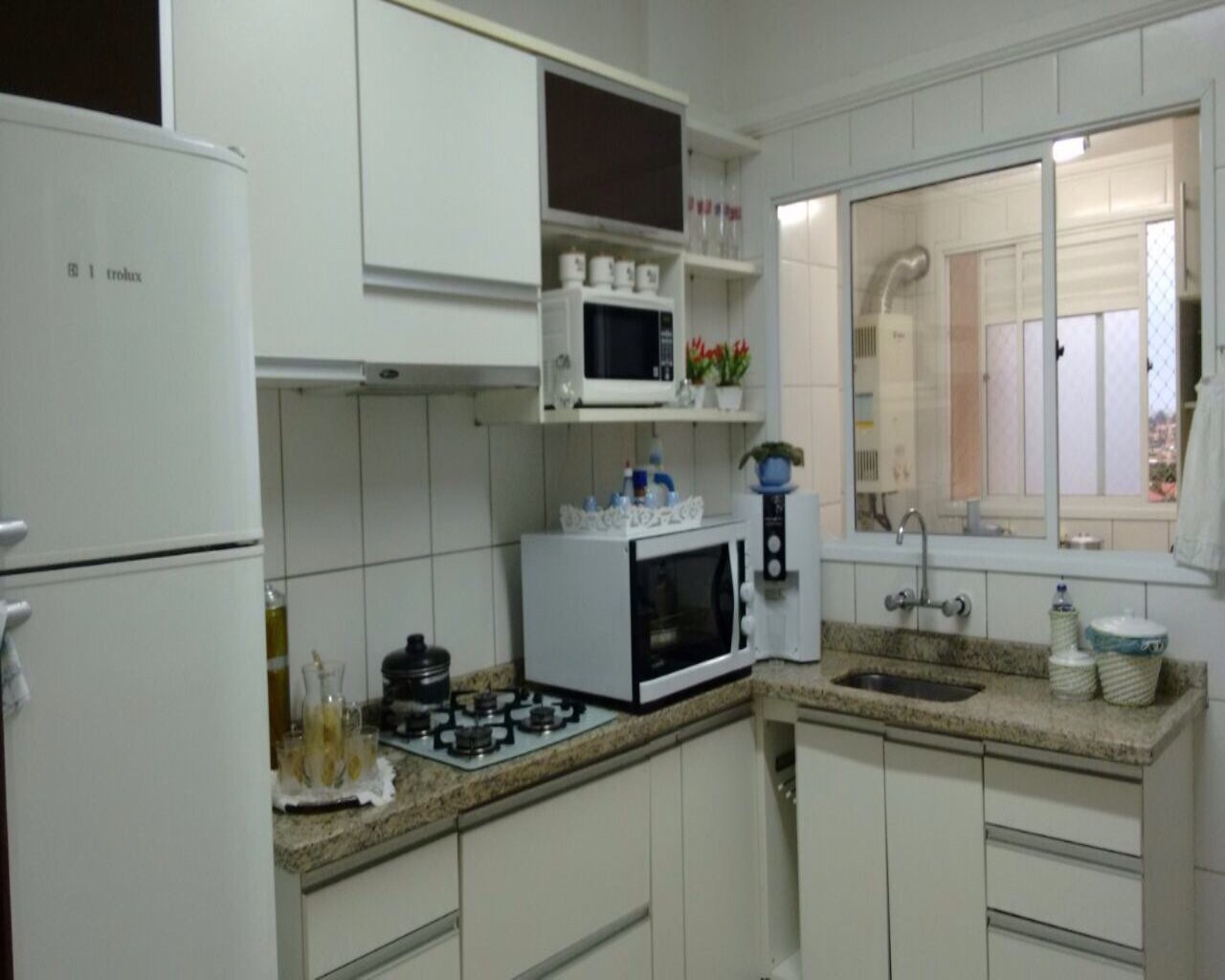 Apartamento à venda com 3 quartos, 96m² - Foto 3