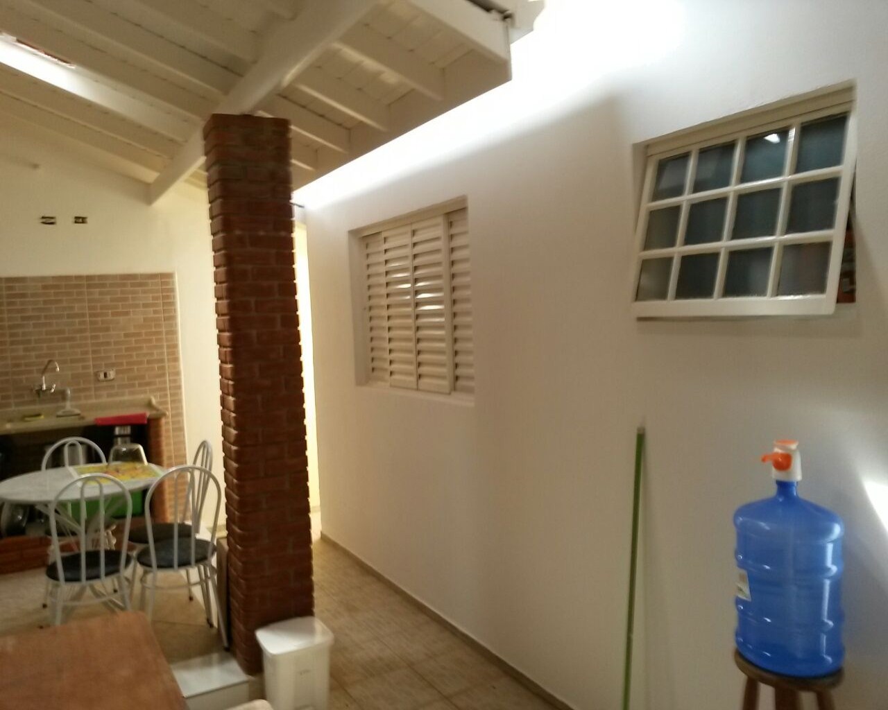 Casa à venda com 2 quartos, 53m² - Foto 8