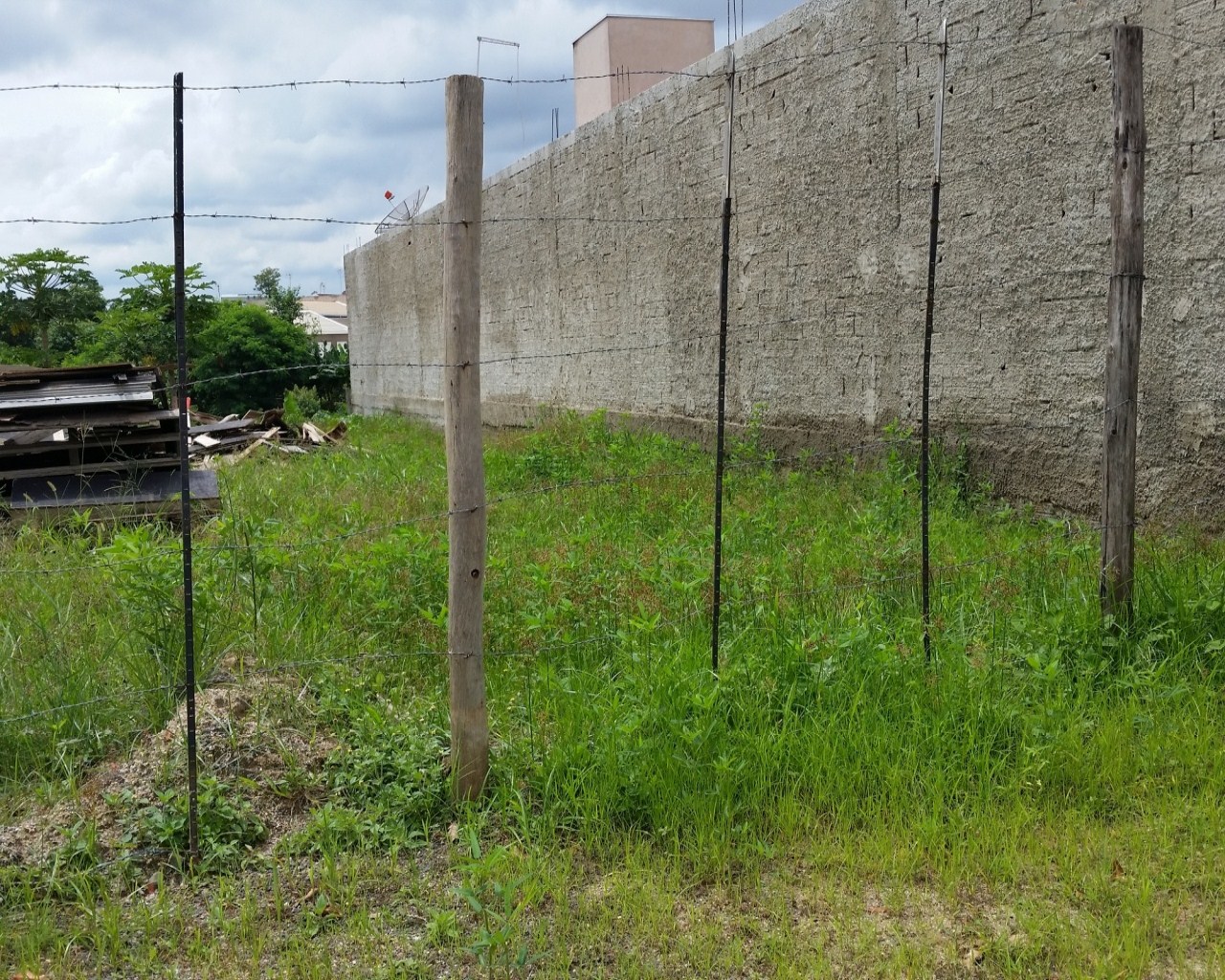 Terreno à venda, 200m² - Foto 1