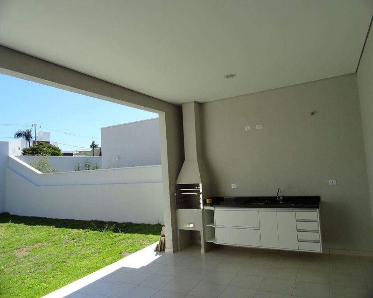 Casa à venda com 3 quartos, 233m² - Foto 8