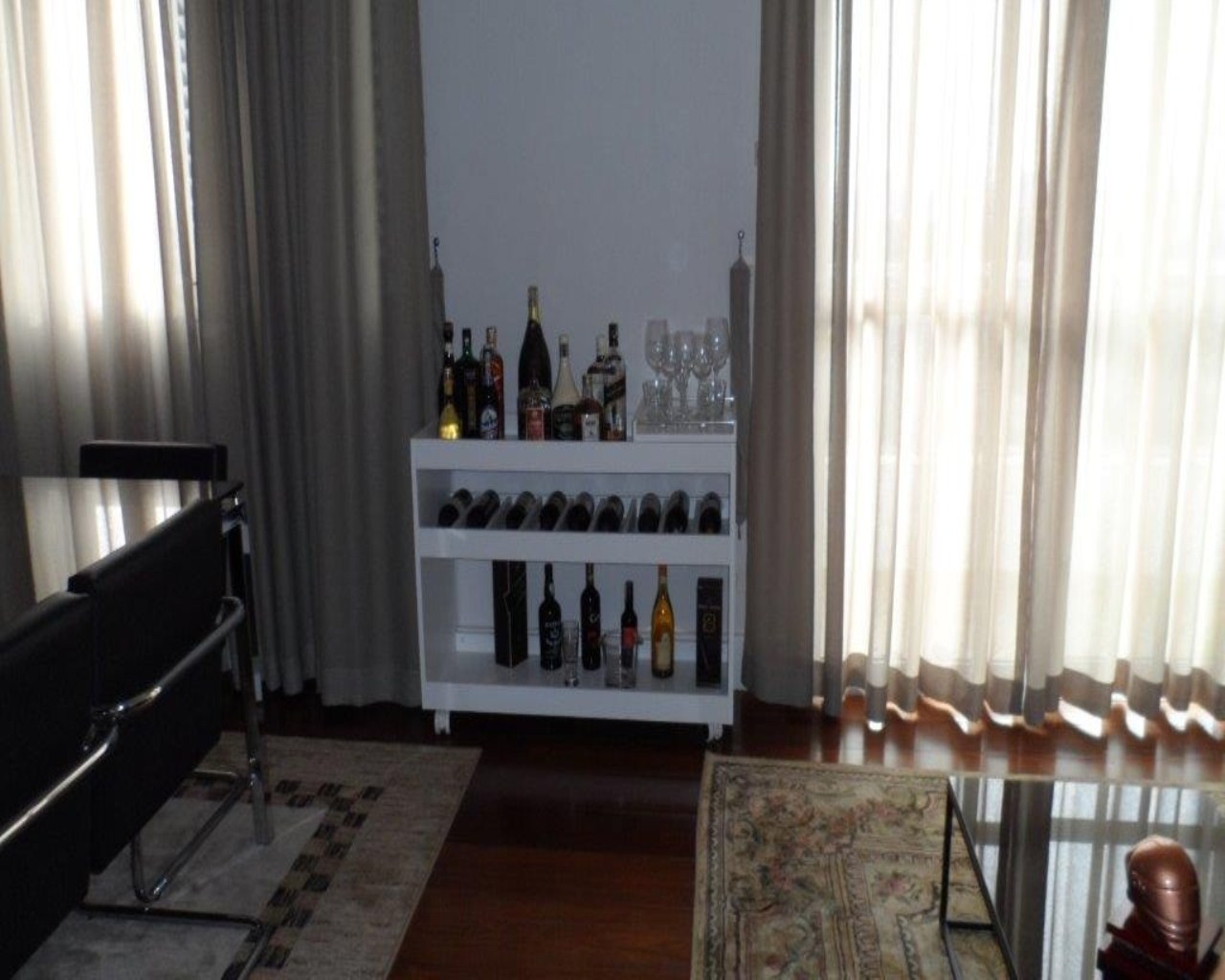 Apartamento à venda com 2 quartos, 202m² - Foto 2