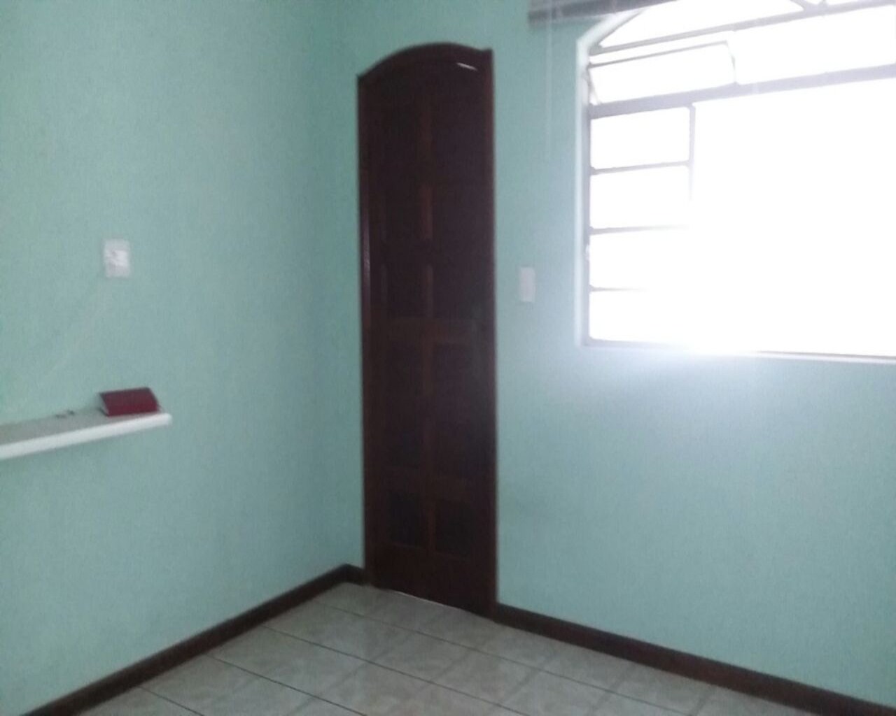 Casa à venda com 3 quartos, 110m² - Foto 1