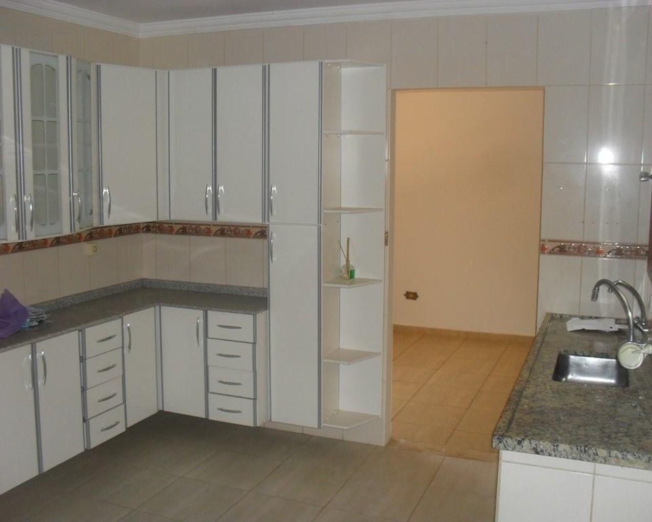 Casa à venda com 3 quartos, 110m² - Foto 2