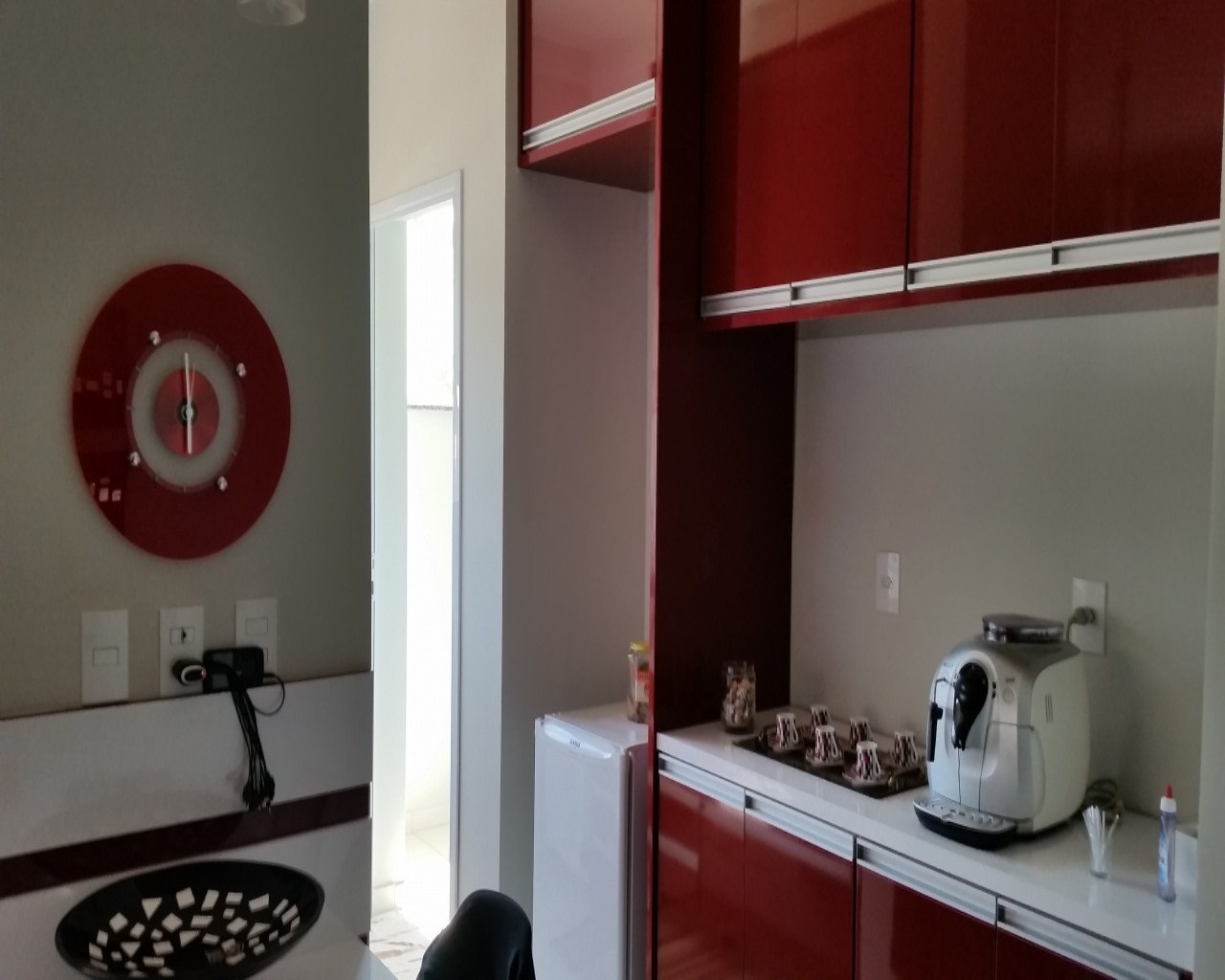 Apartamento à venda com 2 quartos, 70m² - Foto 3