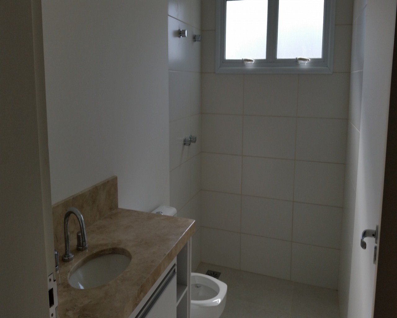 Casa à venda com 3 quartos, 220m² - Foto 11