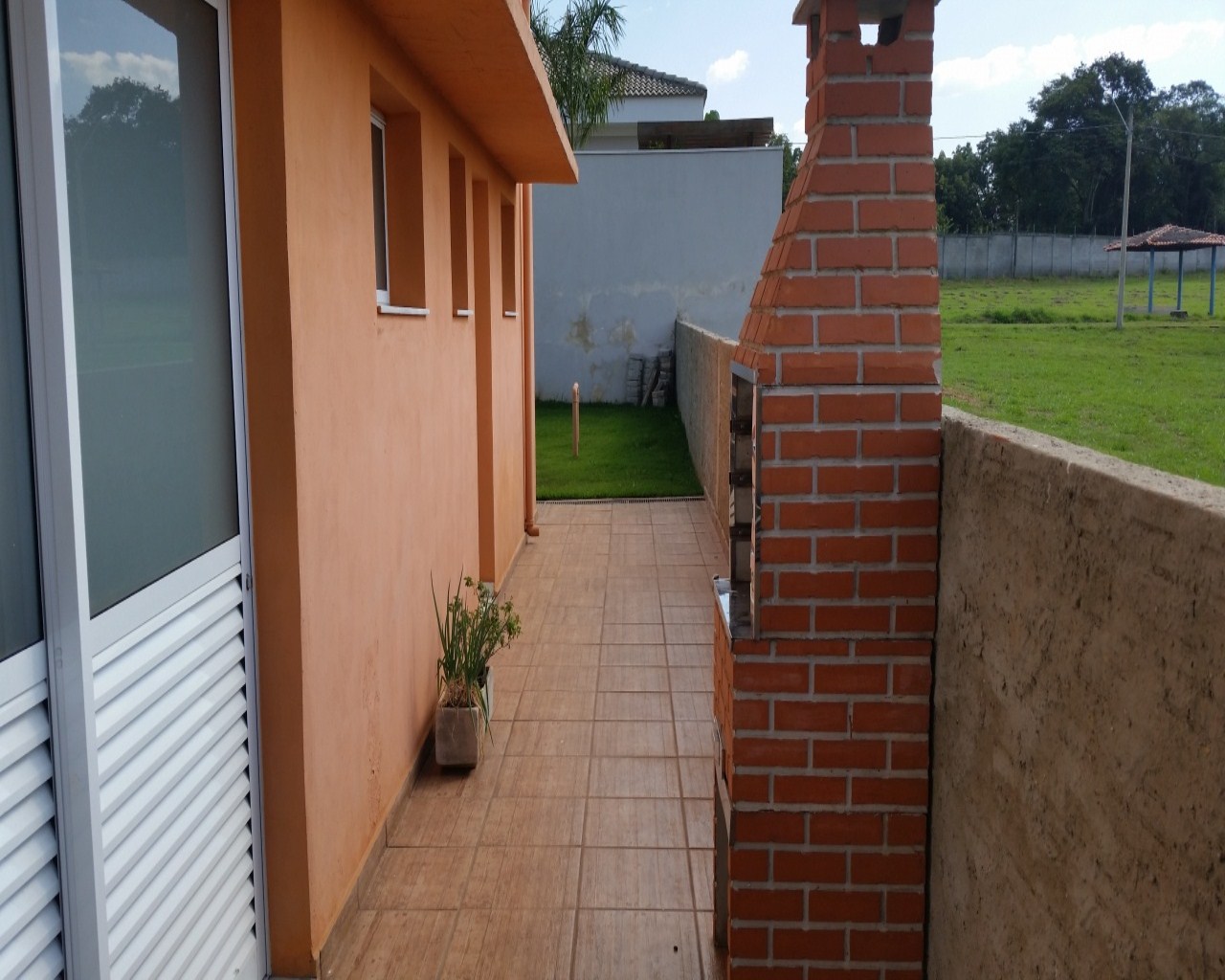 Casa à venda com 3 quartos, 280m² - Foto 4