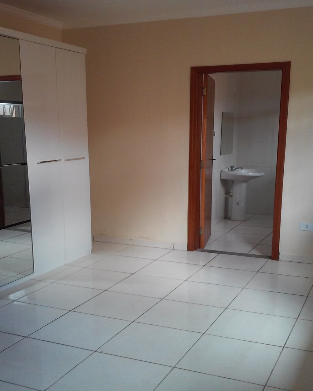 Casa à venda com 2 quartos, 120m² - Foto 2