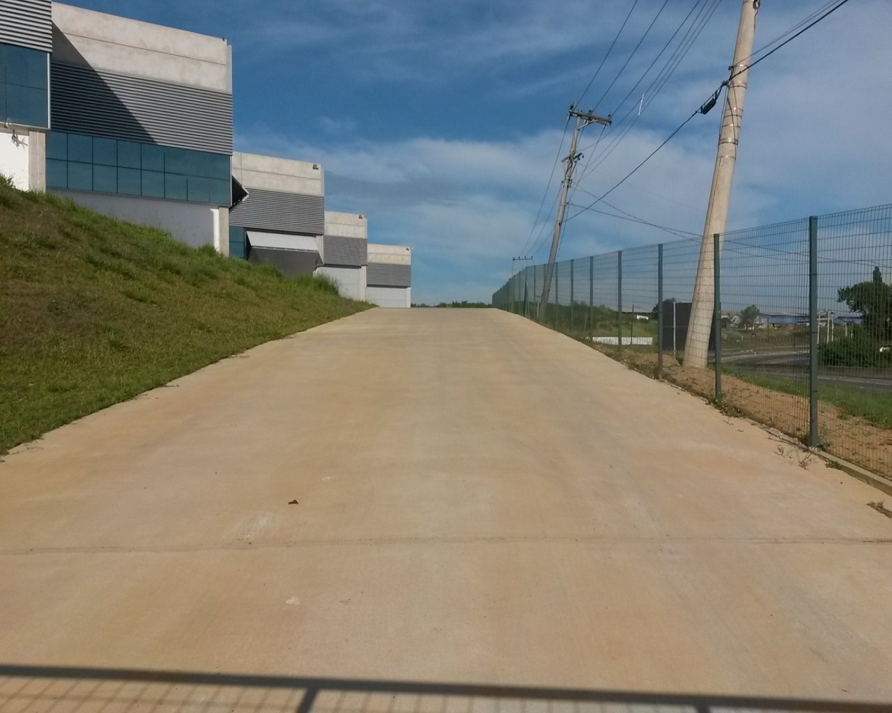 Depósito-Galpão-Armazém para alugar, 7000m² - Foto 1