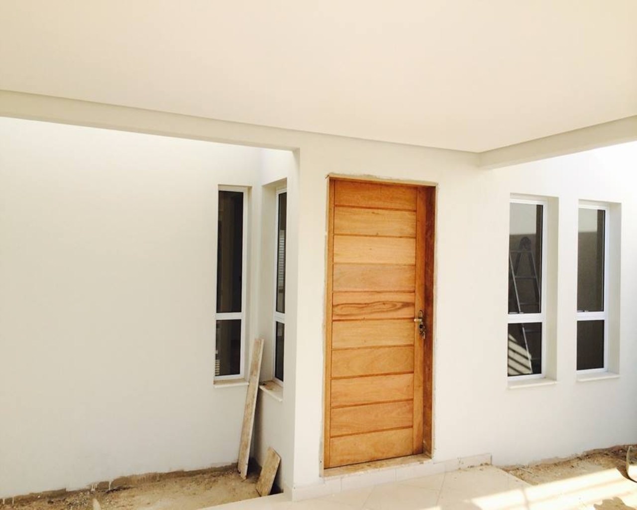 Casa à venda com 3 quartos, 110m² - Foto 2