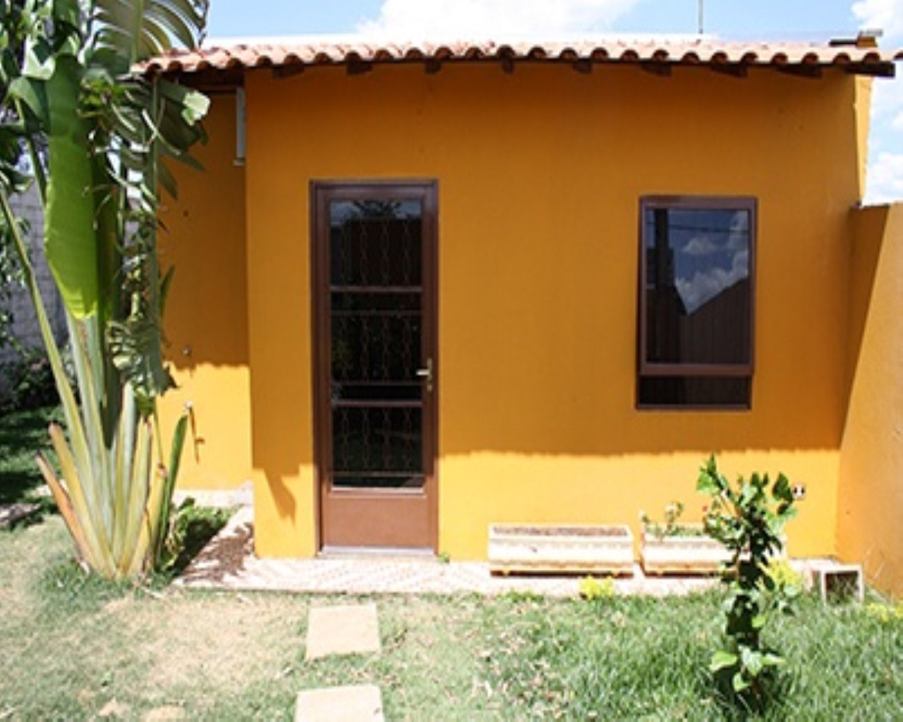 Casa à venda com 1 quarto, 100m² - Foto 3