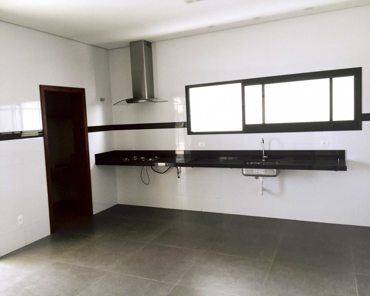 Casa à venda com 4 quartos, 450m² - Foto 7